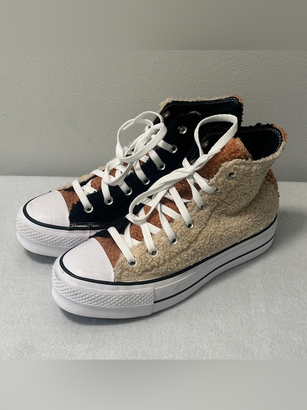 Converse Chuck Taylor All-Star Tri-Color Platform Sherpa Sz M 6.5/ W 8.5 Unisex